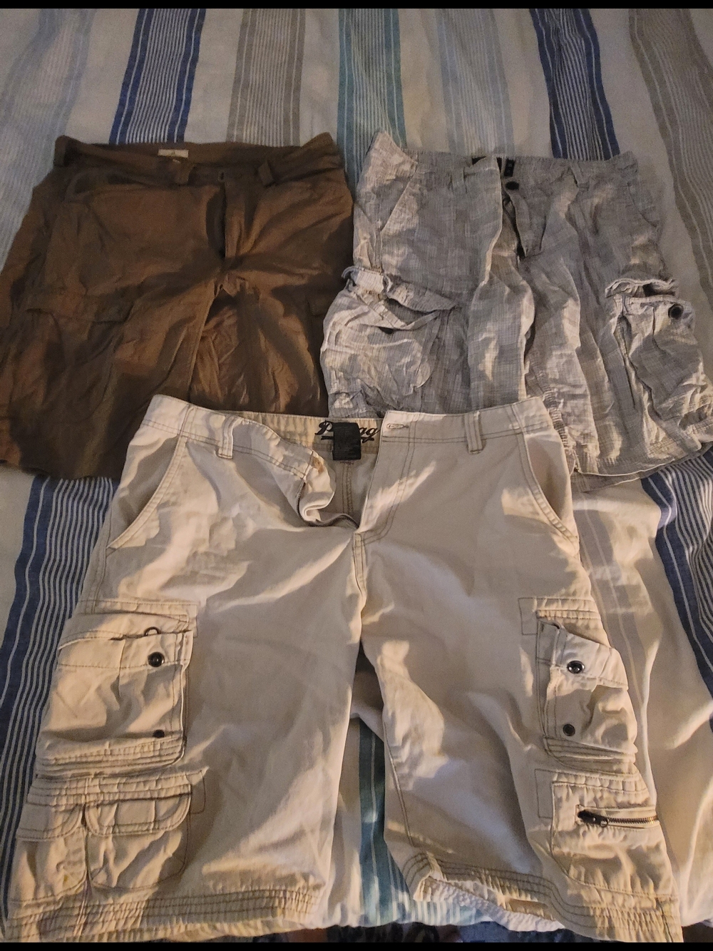 Men's Cargo Shorts Lot Of 3..34,34 And 36 Waist